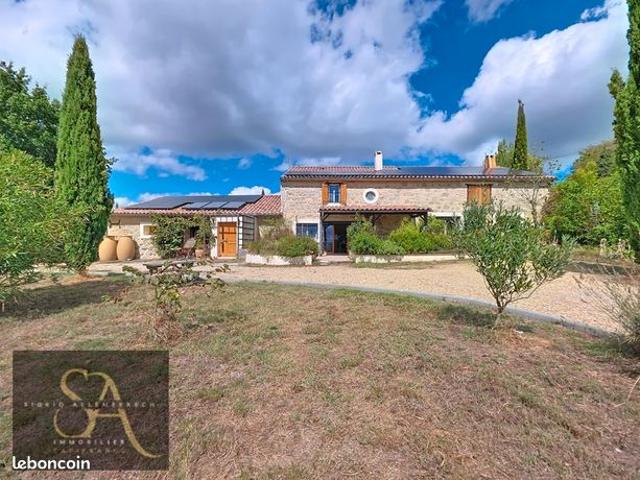 Propriété 12 pièces 339 m²