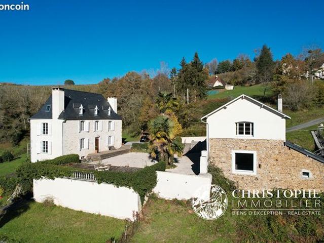 Propriété 12 pièces 445 m²