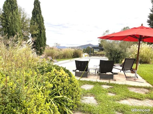Propriété 12 pièces 450 m²