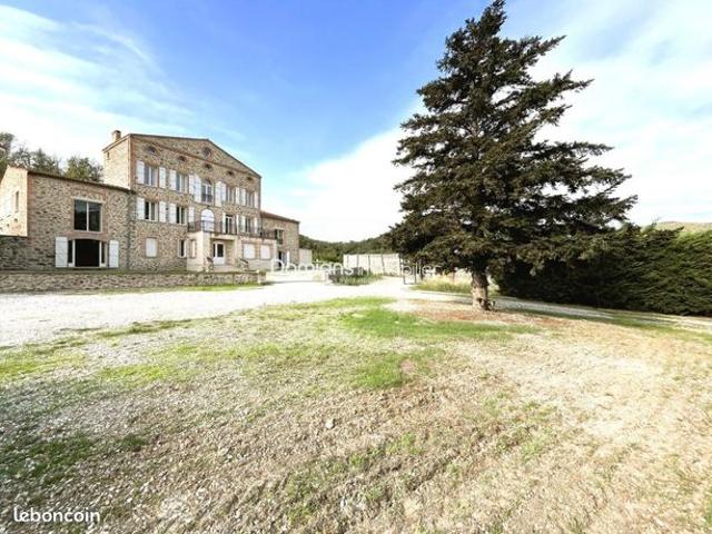 Propriété 12 pièces 450 m²