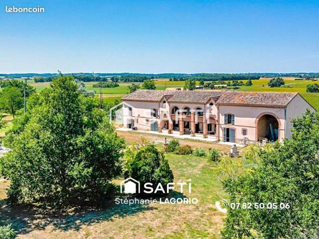 Propriété 12 pièces 490 m²