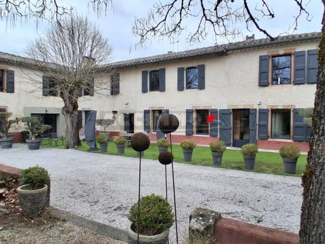 Propriété 12 pièces 400 m²