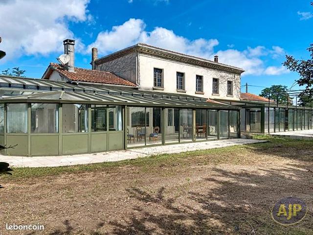 Propriété 9 pièces 285 m²