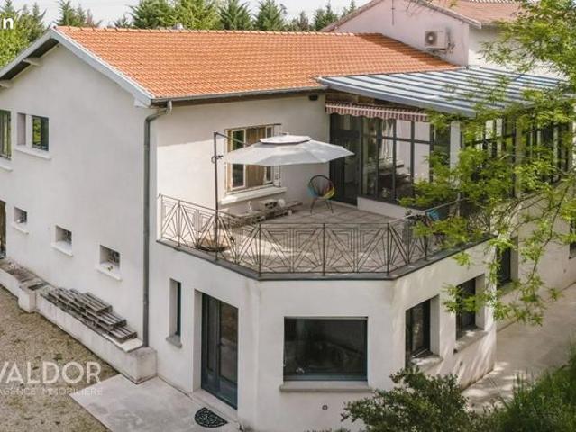 Propriété 12 pièces 407 m²