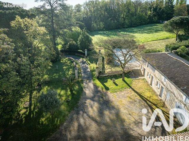 Propriété 12 pièces 427 m²
