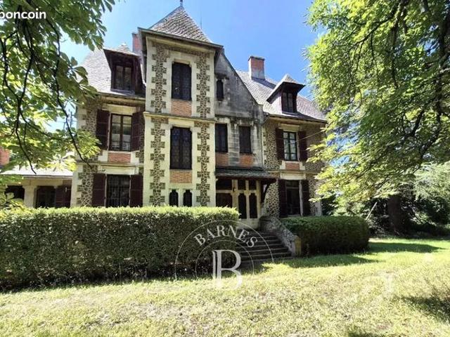 Propriété 12 pièces 435 m²