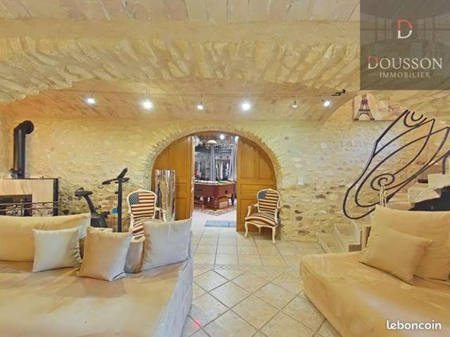 Propriété 12 pièces 585 m²