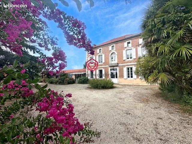 Propriété 12 pièces 600 m²