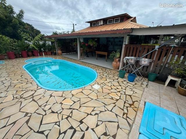 Propriété 13 pièces 135 m²
