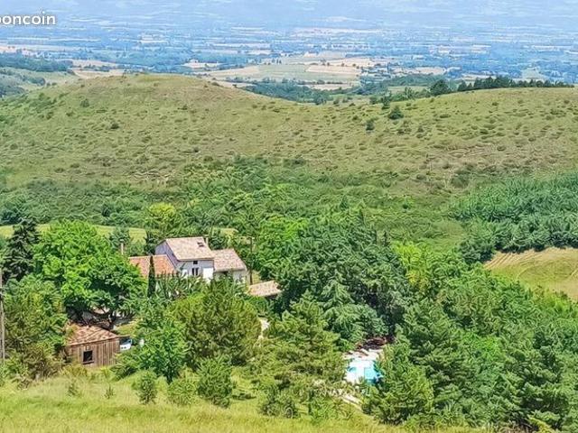 Propriété 13 pièces 277 m²