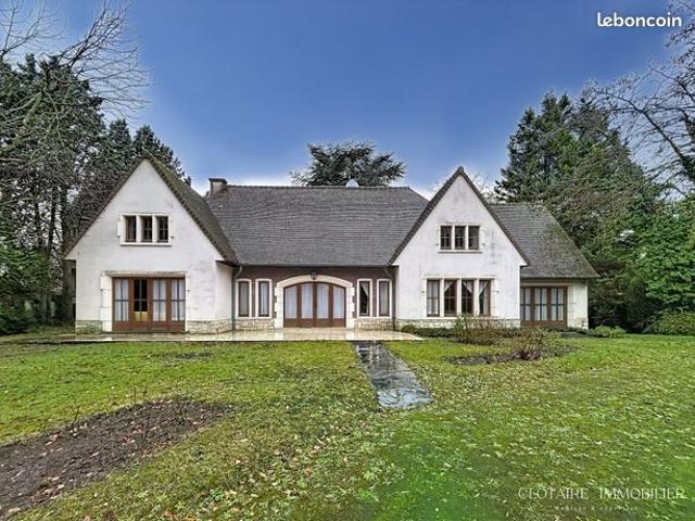 Propriété 13 pièces 279 m²