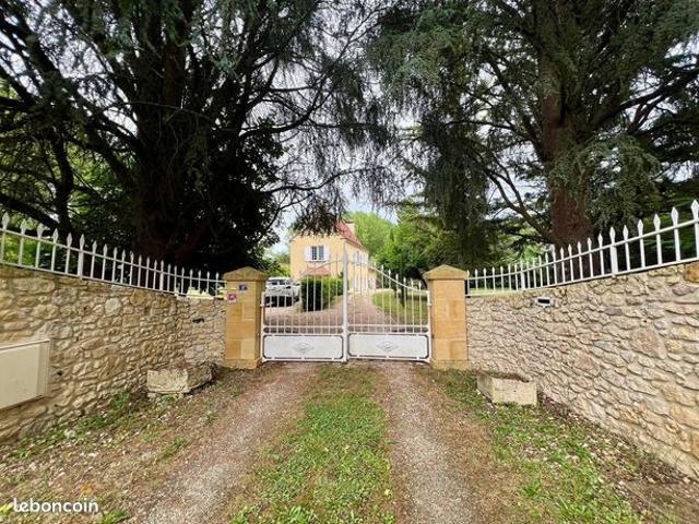 Propriété 13 pièces 286 m²