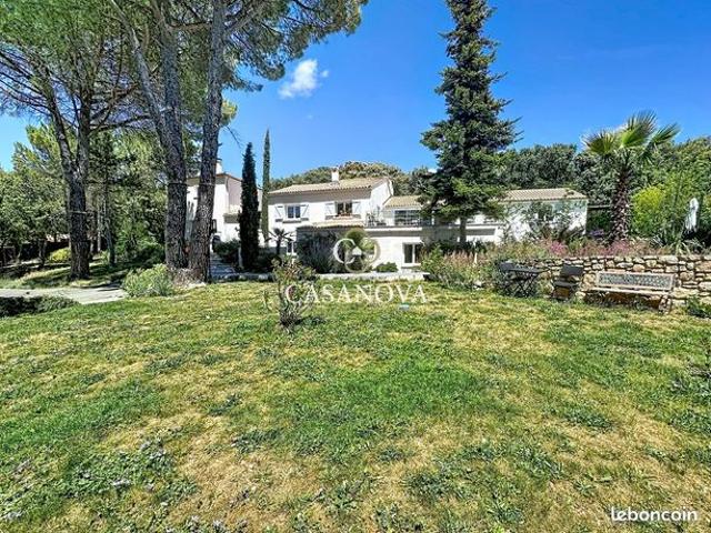 Propriété 13 pièces 290 m²