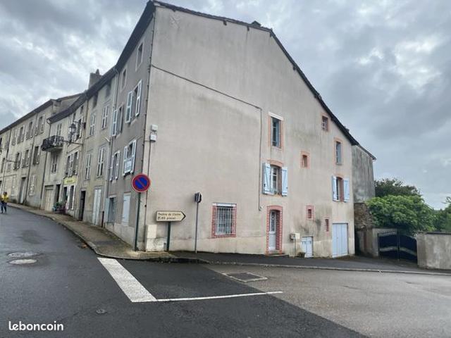 Propriété 13 pièces 236 m²