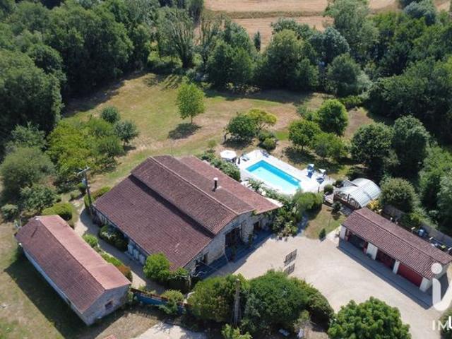 Propriété 13 pièces 340 m²