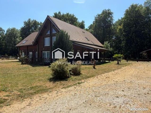 Propriété 13 pièces 345 m²