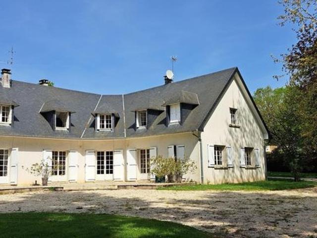Propriété 13 pièces 365 m²