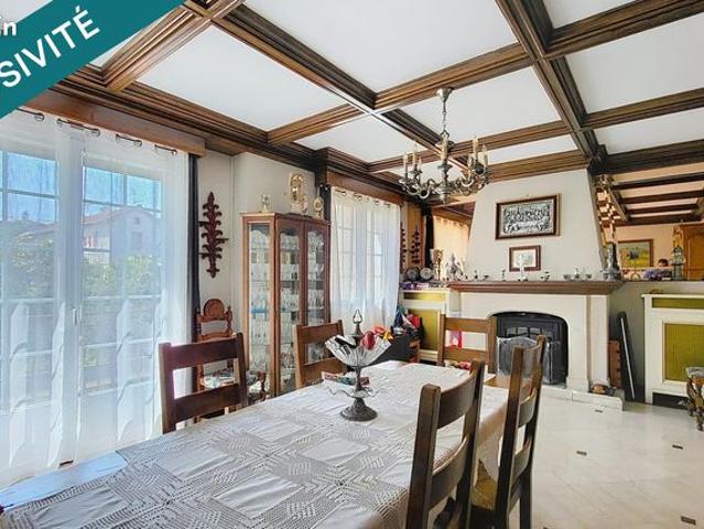 Propriété 13 pièces 303 m²