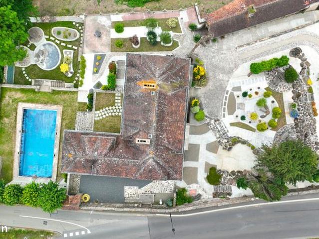 Propriété 13 pièces 300 m²
