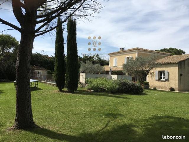 Propriété 13 pièces 300 m²