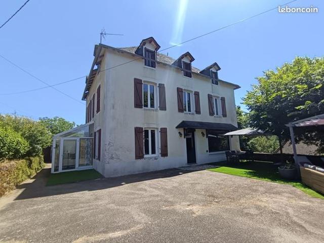 Propriété 13 pièces 305 m²
