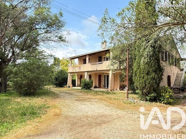 Propriété 13 pièces 327 m²