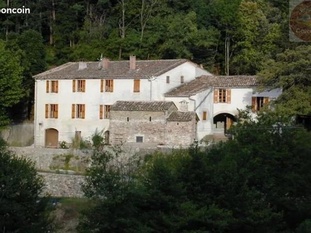 Propriété 13 pièces 337 m²