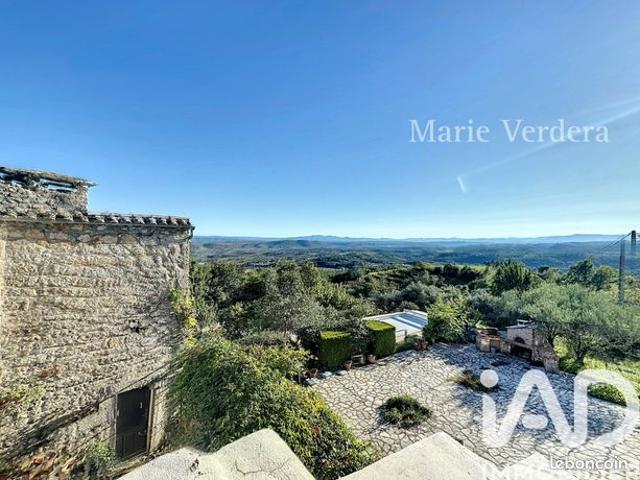 Propriété 13 pièces 335 m²