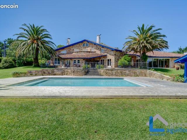 Propriété 13 pièces 470 m²