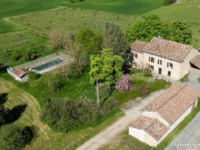 Propriété 13 pièces 400 m²