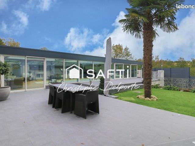 Propriété 13 pièces 402 m²