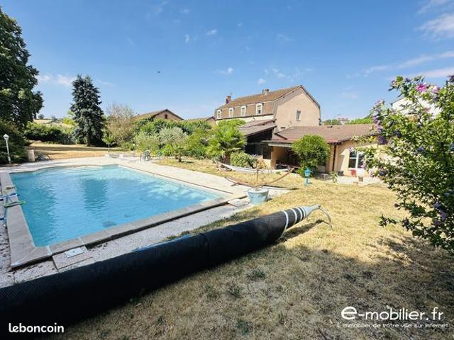 Propriété 13 pièces 530 m²