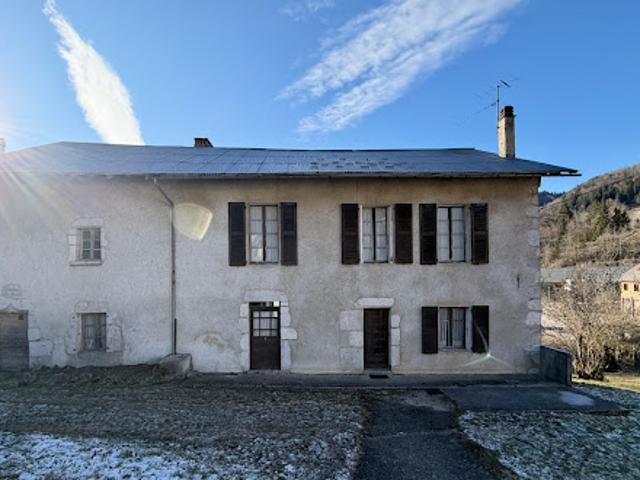 Propriété avec jardin