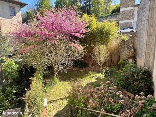 Propriété 14 pièces 145 m²