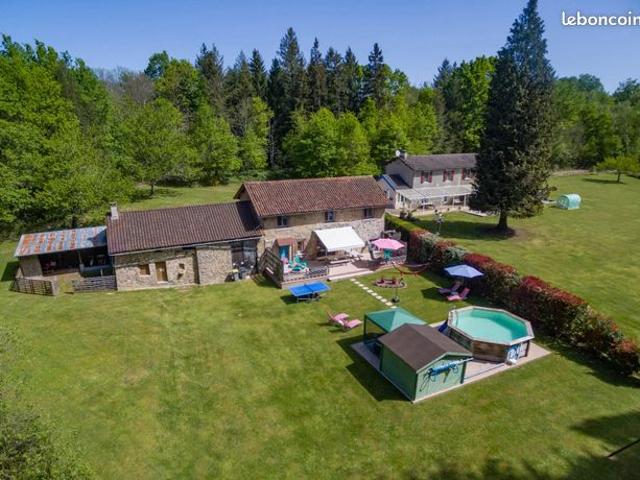 Propriété 14 pièces 255 m²