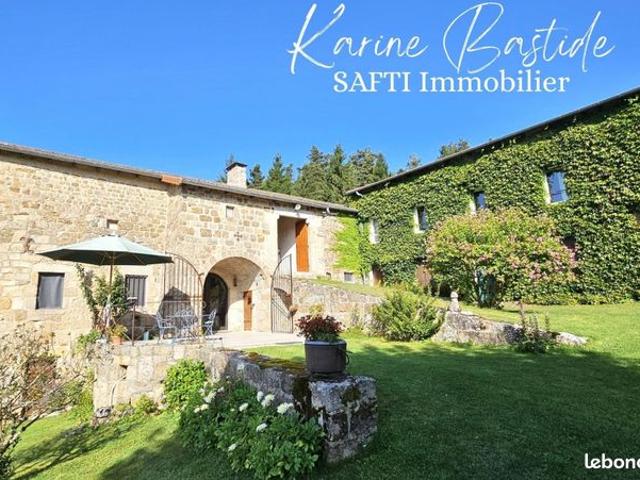 Propriété 14 pièces 225 m²