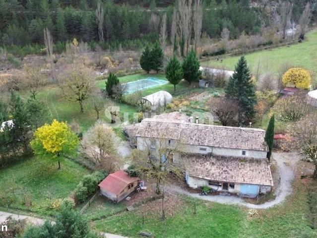 Propriété 14 pièces 345 m²