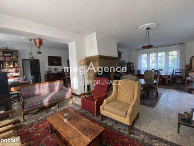 Propriété 14 pièces 361 m²
