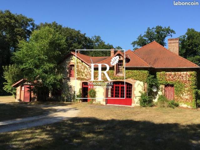 Propriété 14 pièces 368 m²