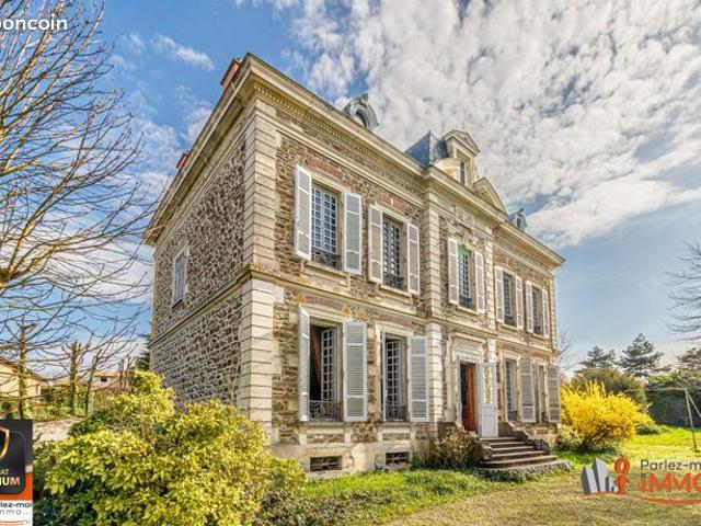 Propriété 14 pièces 373 m²