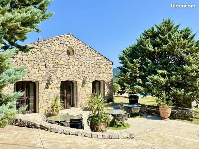 Propriété 14 pièces 381 m²