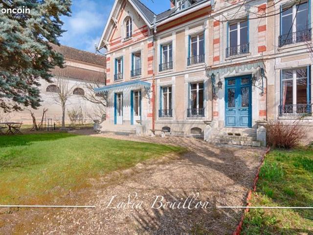 Propriété 14 pièces 385 m²