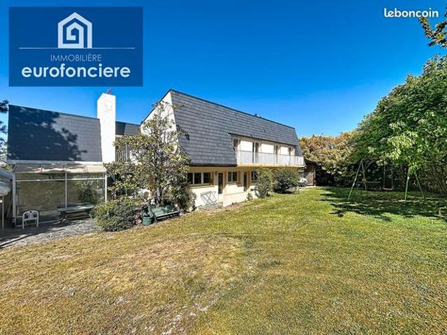 Propriété 14 pièces 300 m²