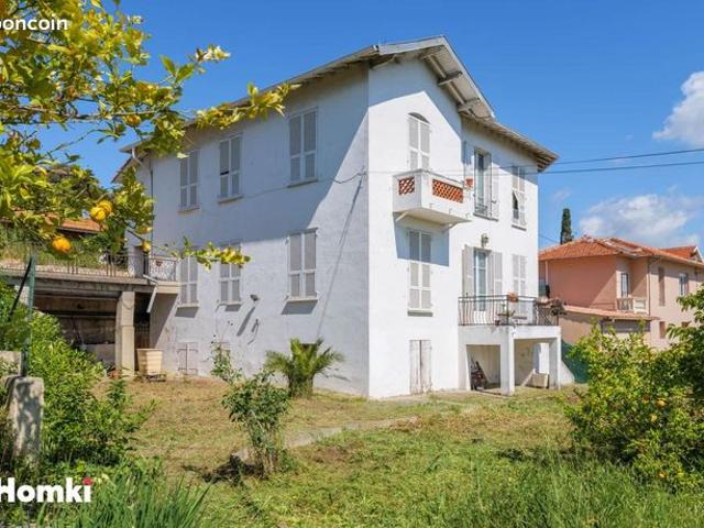 Propriété 14 pièces 300 m²