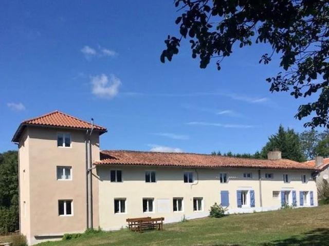 Propriété 14 pièces 305 m²