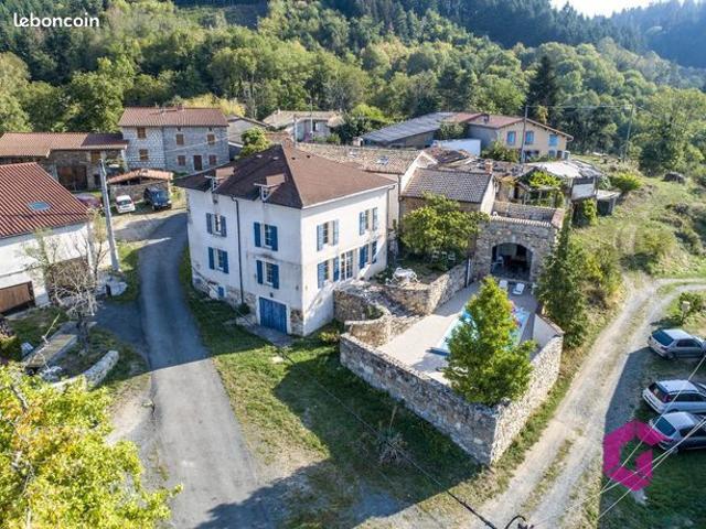 Propriété 14 pièces 306 m²