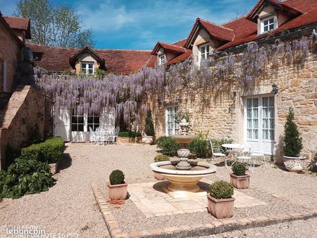 Propriété 14 pièces 310 m²