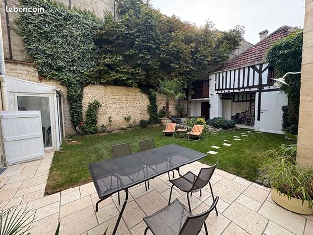 Propriété 14 pièces 317 m²