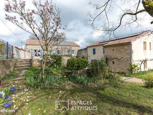 Propriété 14 pièces 323 m²