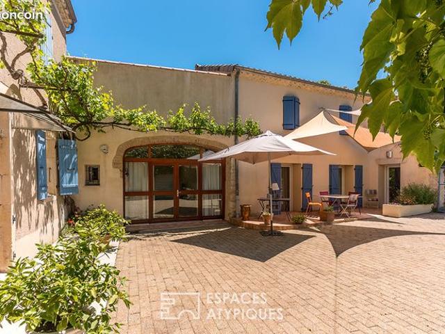 Propriété 14 pièces 323 m²